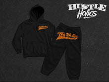 Load image into Gallery viewer, Hustleholics”OG  Varsity Script Sweatsuit”
